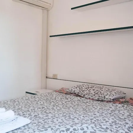 Trilocale A 700 Mt Dalla Cinta Hébergement de vacances